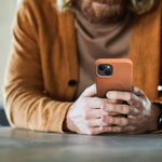 Pouzdro Roar Leather Mag Case kompatibilní s MagSafe APPLE IPHONE 15 Plus hnědé