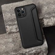 EtuizklapknaiPhone16PROMAXRazorBookczarne5